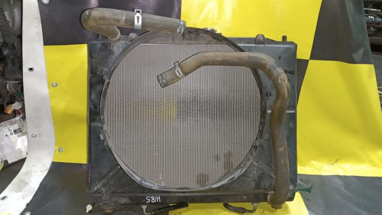 Радиатор основной Мицубиси Паджеро в Омске 105204
